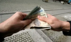 Czy warto kredyt ze stałym oprocentowaniem? Odkryj ukryte ryzyka i korzyści