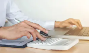 Jak rozliczać VAT bez błędów i uniknąć kar finansowych