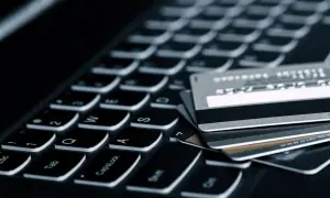 Czy Plus Bank widzi chwilówki? Jak to wpływa na Twoje kredyty?